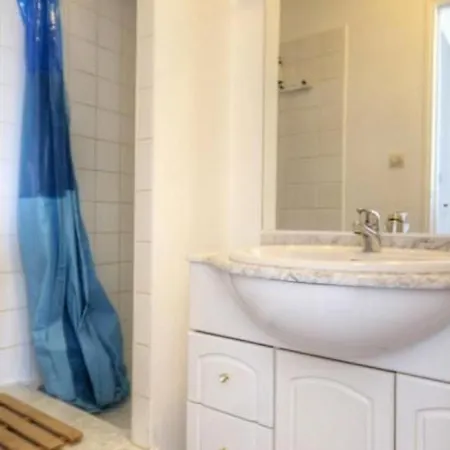 Сasa de vacaciones A Tharon: 2 Chambres, Terrasse, Parking, Proche - Fr-1-306-1026 *